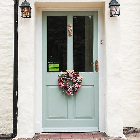 The Green Door Vegan B&B Llanon 외부 사진